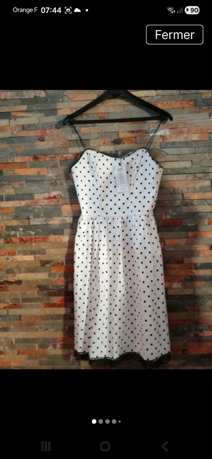 Robe blanche et pois noirs taille 36 marque naf naf