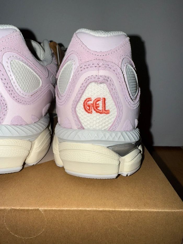 Asics Gel NYC Rose Water Cream beige - photo numéro 5