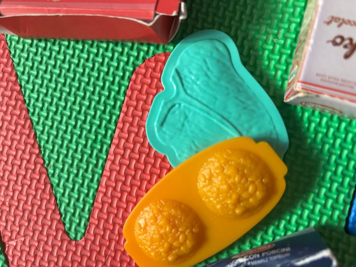 Caisse enregistreuse avec accessoires panier de courses, aliments et un peu de dînette - photo numéro 7