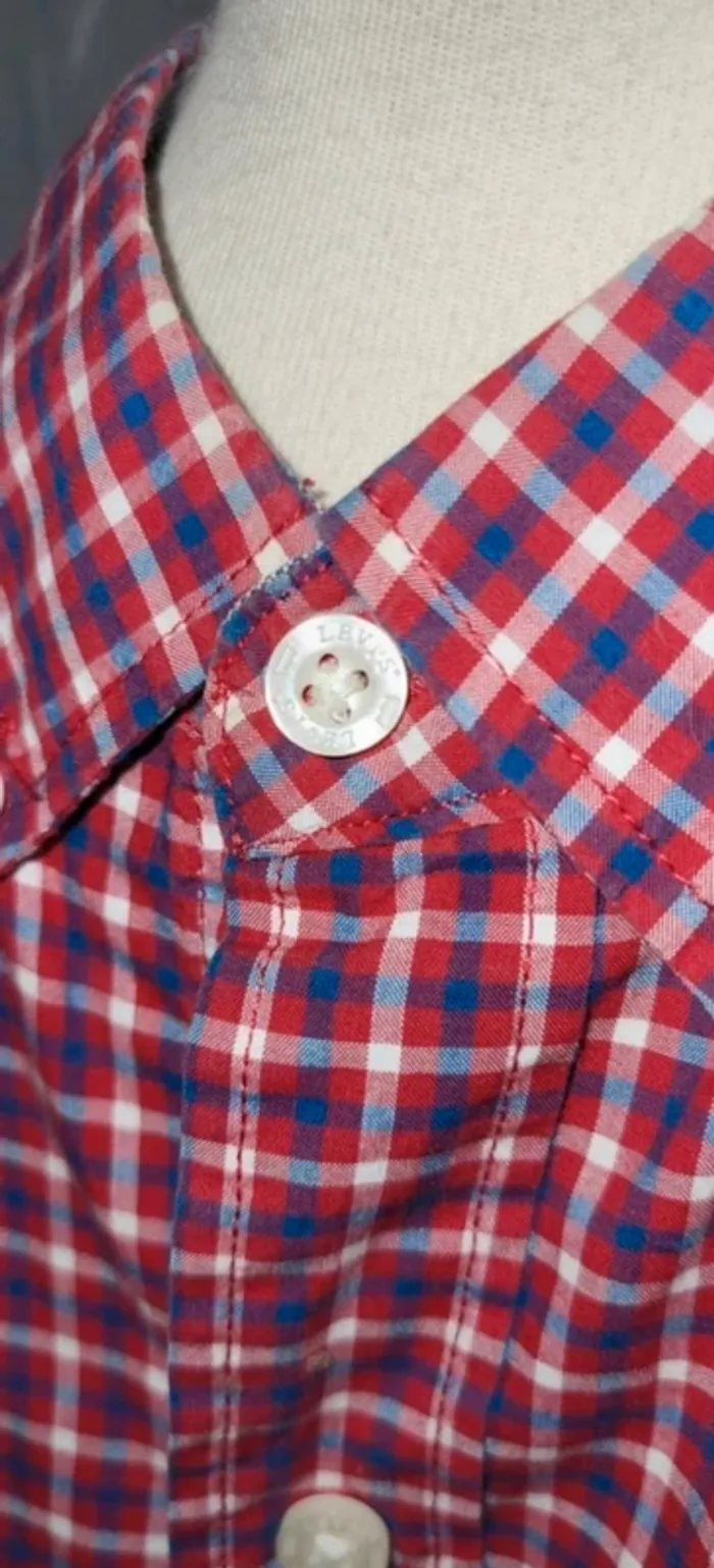 Chemise à carreaux neuve Levi's M - photo numéro 4