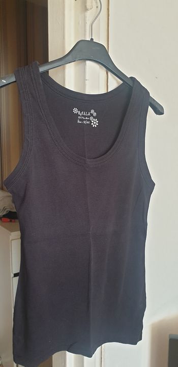 Debardeur noir 38/40 basik