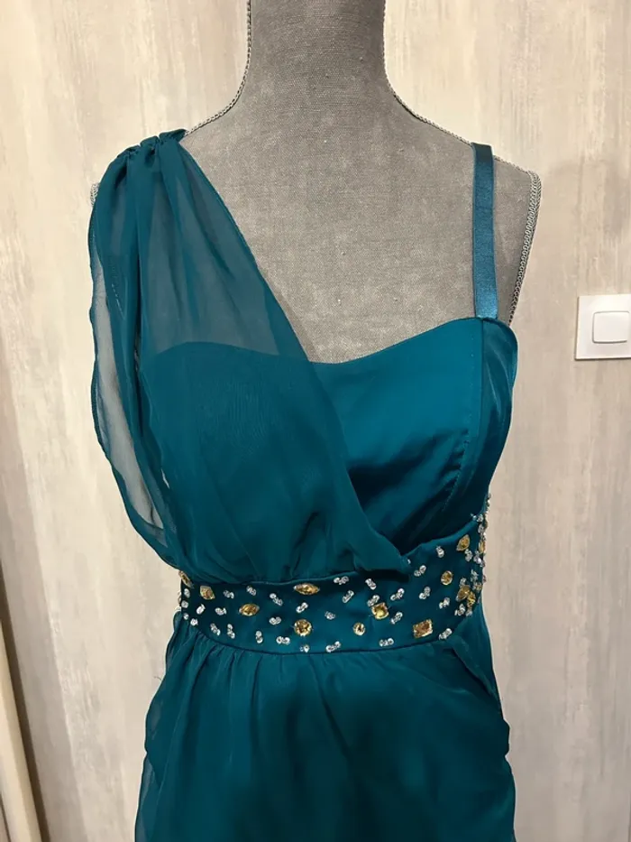 Robe de soirée - photo numéro 2