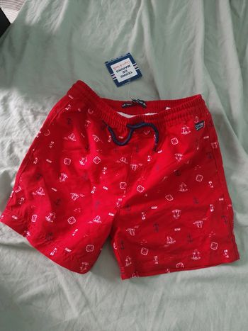 Maillot de bain enfant taille 6 ans neuf