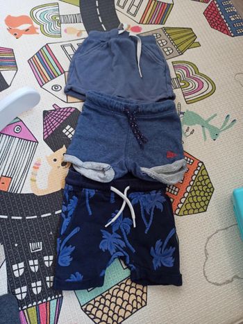 3 shorts garçon bleu