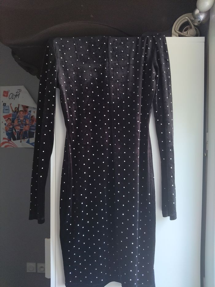 Robe à strass - photo numéro 2