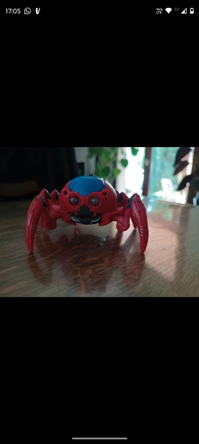 Spider Bot - Araignée électronique Spiderman - Disneyland - photo numéro 4