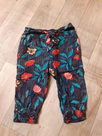 Pantalon sarouel fille motif fleuri coloré 3 ans neuf