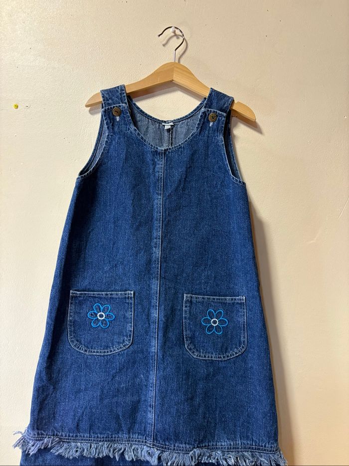 Robe fille taille 140 - photo numéro 1