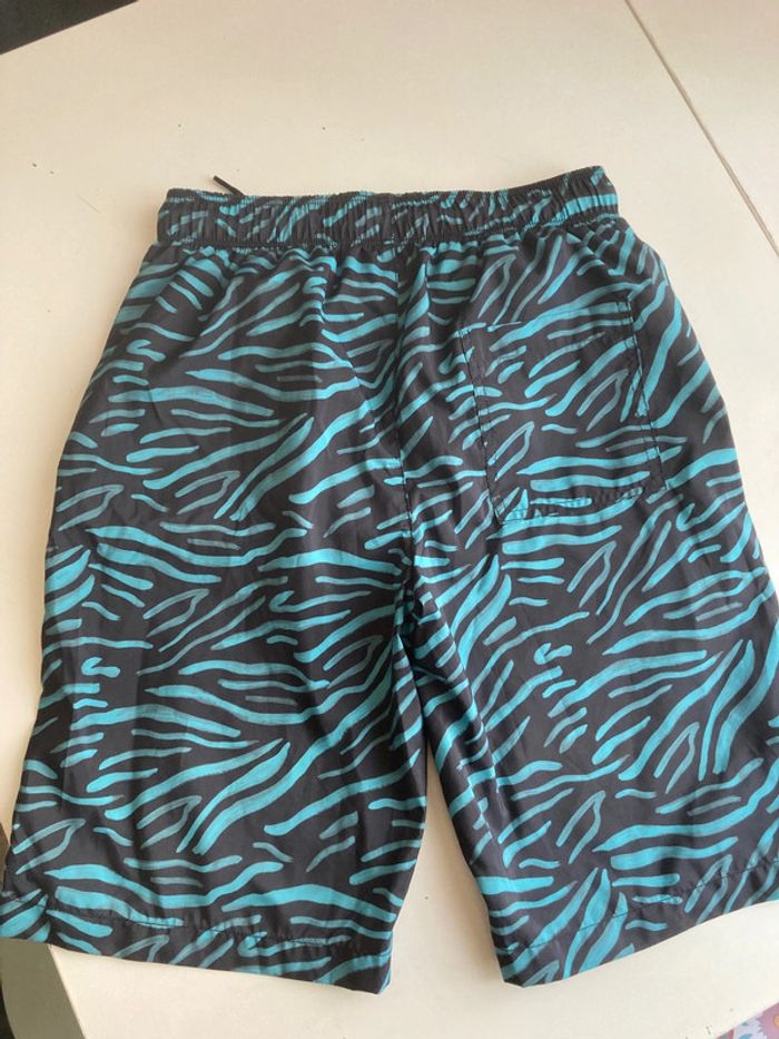 Short de bain Hundred Pieces 12 ans - photo numéro 3