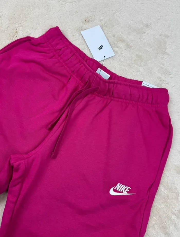 Jogging Nike Rose Fuchsia Neuf Logo Brodé Taille S - photo numéro 4