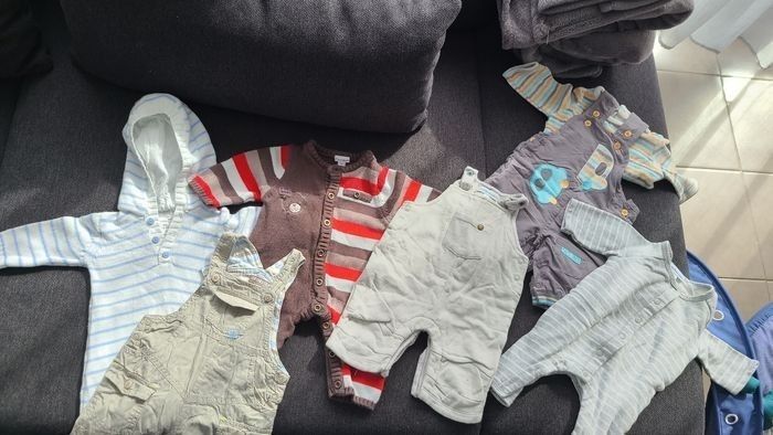 Lot vêtements Bébé garçon 1 mois - photo numéro 3