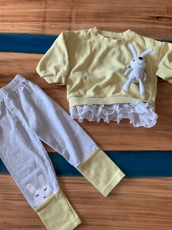 Ensemble lapin taille 2 ans