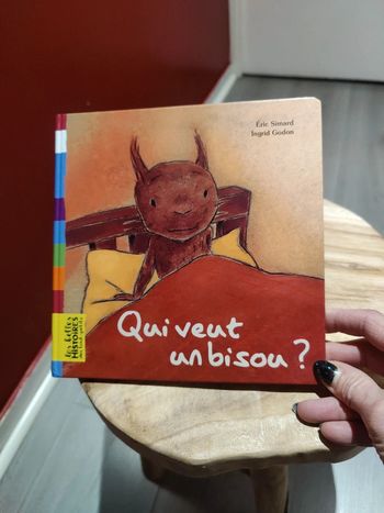 🙂 livre qui veut un bisou🙂