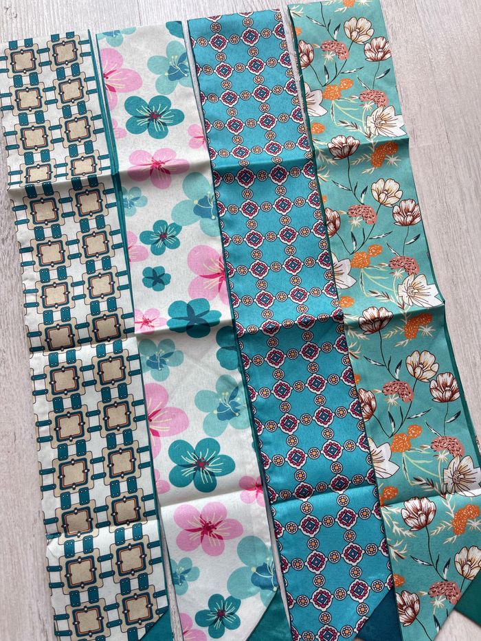 Lot de 4 bandeaux, foulards vintage - photo numéro 3