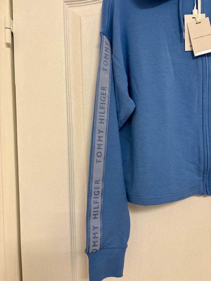 Sweatshirt à capuche zippé pour femme Tomy Hilfiger taille S 89€ - photo numéro 8