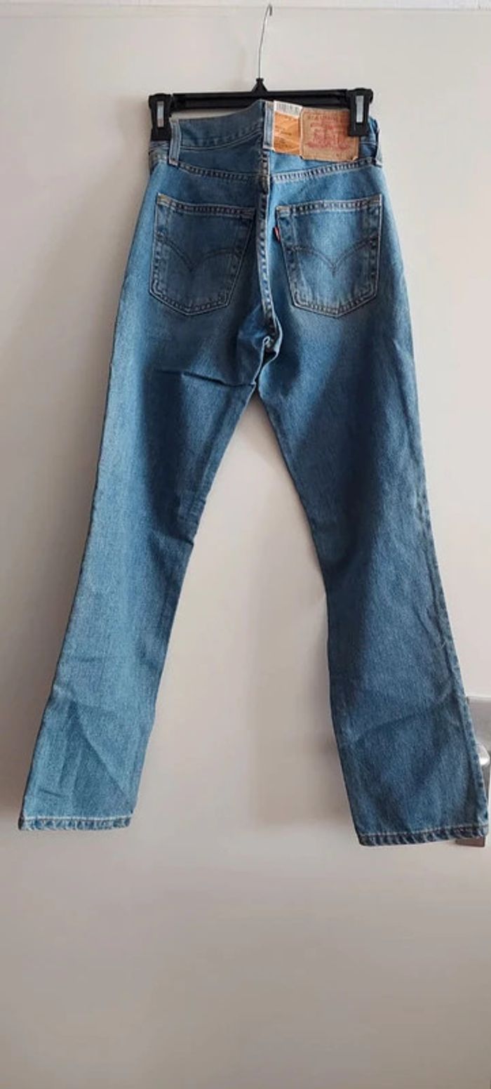 Jean Levi's 595 - photo numéro 2