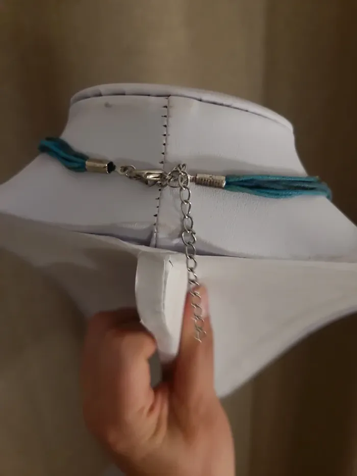 Collier fantaisie bleu - photo numéro 4
