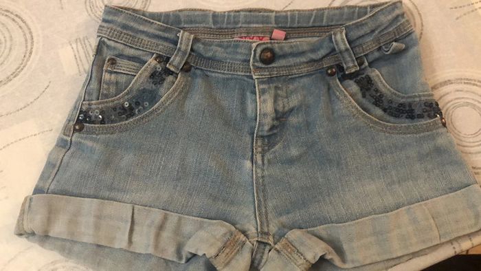 Lot 2 shorts 10 ans (rose orchestra et jeans Kiabi) - photo numéro 5