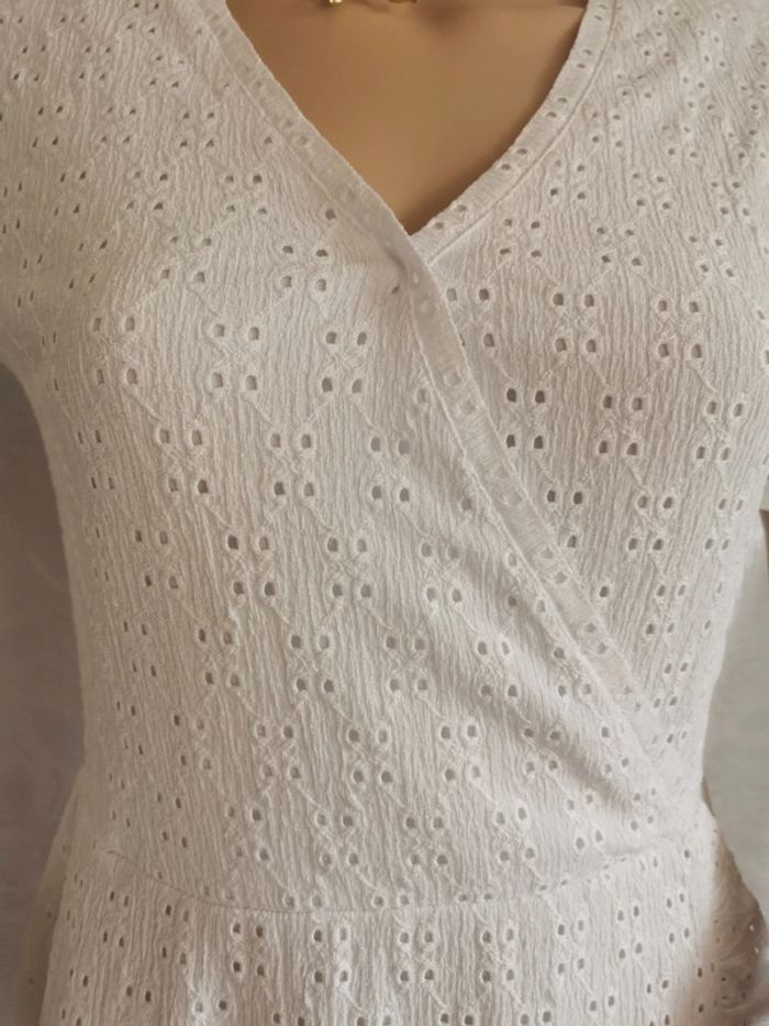 🌺Superbe robe blanche. Taille 38-40. Rainbow - photo numéro 2