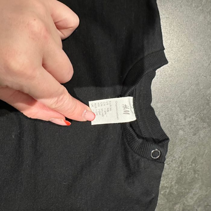 Pull noir - photo numéro 2