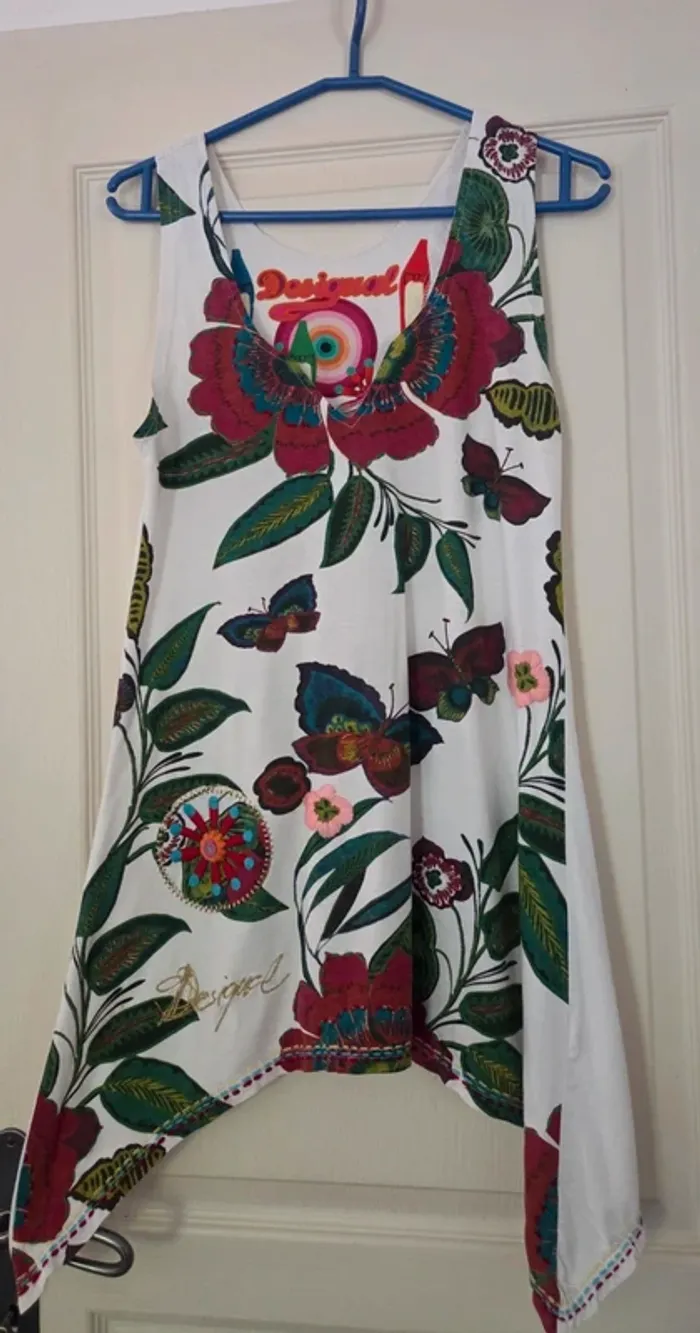 Debardeur Desigual asymétrique taille M - photo numéro 4