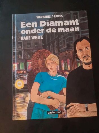 Bd een  diamant  onder de  maan en  néerlandais