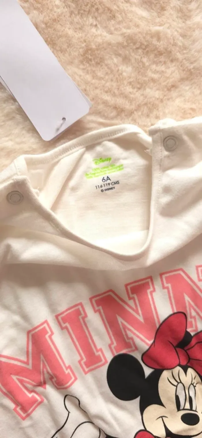 Adorable tee-shirt minnie 6 ans - photo numéro 3