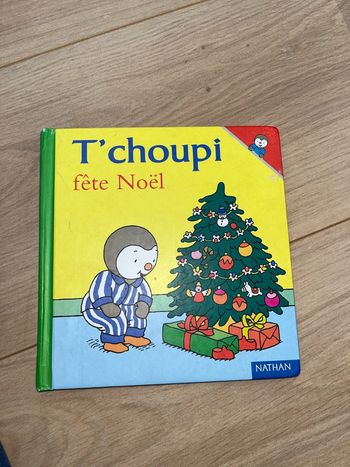 Livre pour enfants tchoupi fête Noël