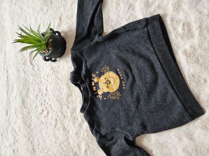 🌟Disney - Pull Winnie - Taille 24 mois - Comme Neuf