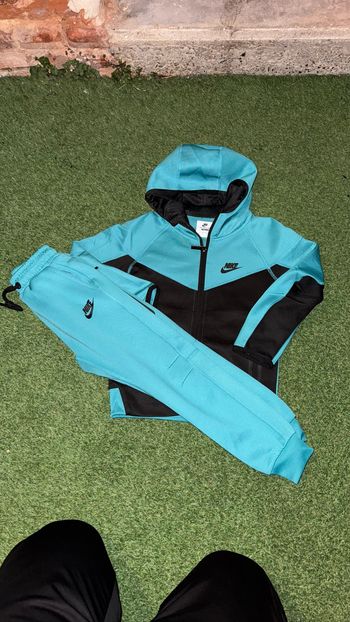 Ensemble Nike