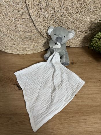 Doudou koala gris mouchoir lange unicef doudou et compagnie 