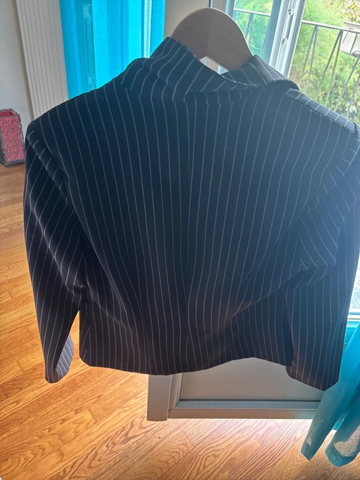 Veste courte  rayée taille 42 - photo numéro 2