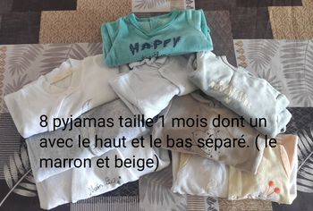 Pyjamas taille 1 mois