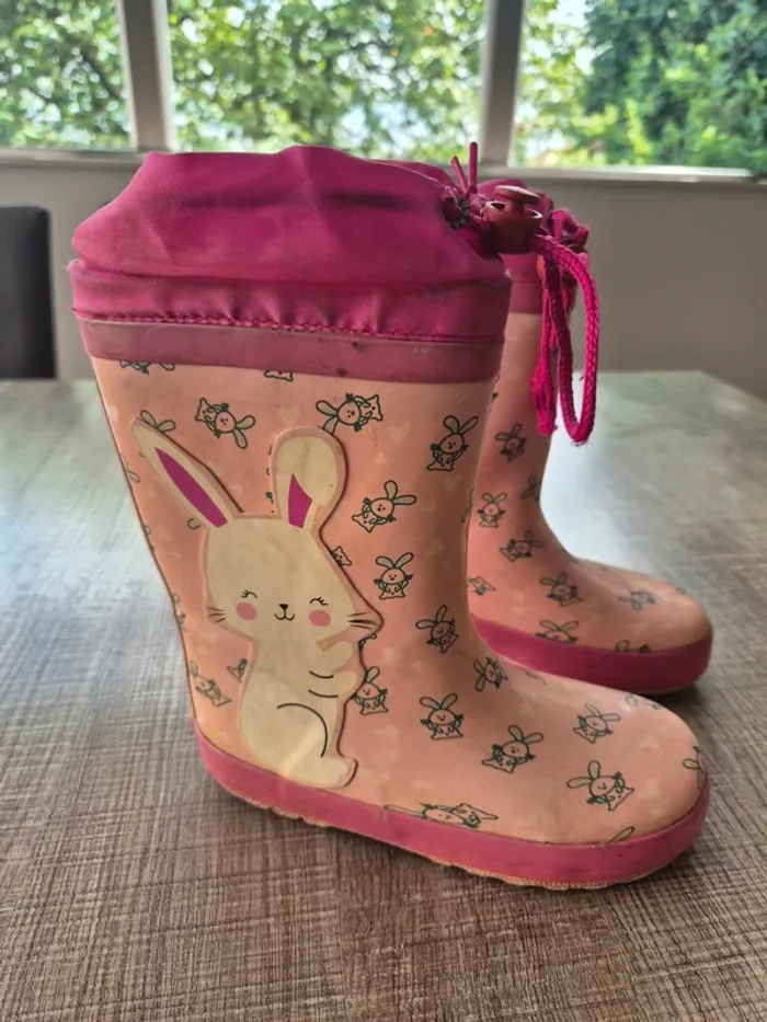 Bottes fourrées 29 en bon état - photo numéro 2
