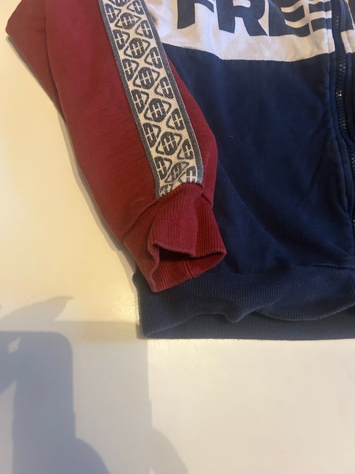 Sweat zippé à capuche BON ÉTAT pour garçon taille 10 ans couleur bordeaux - photo numéro 3