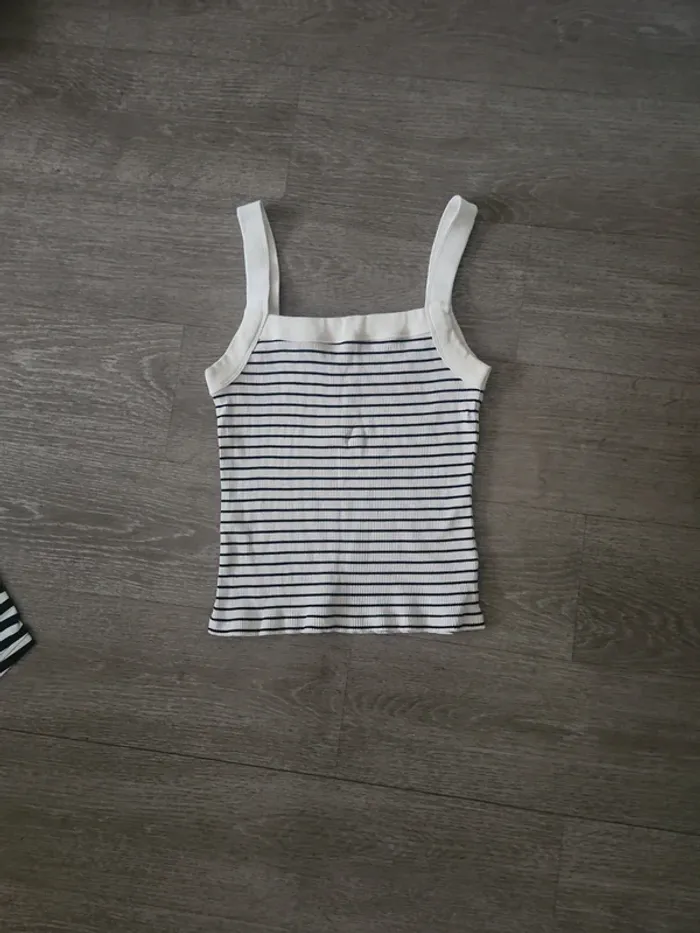 Vêtements femme - photo numéro 2