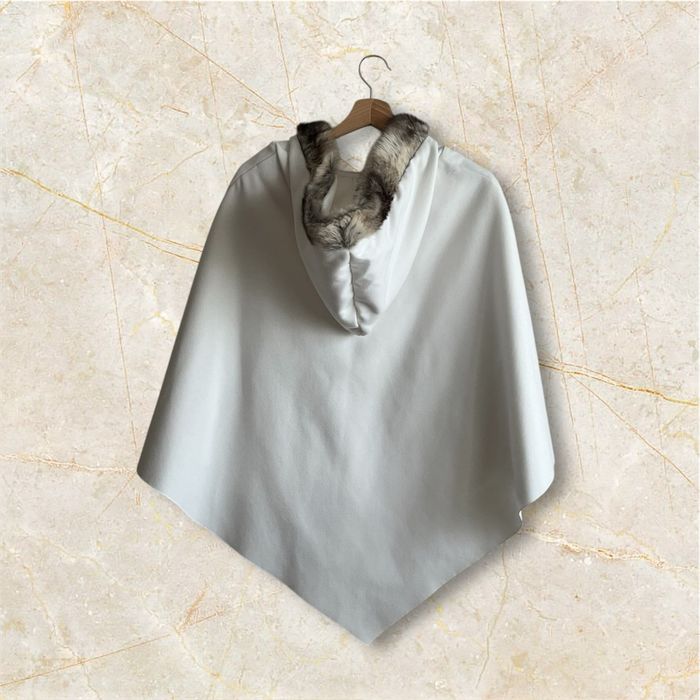 Pancho /Cape Camille de Paris - photo numéro 2