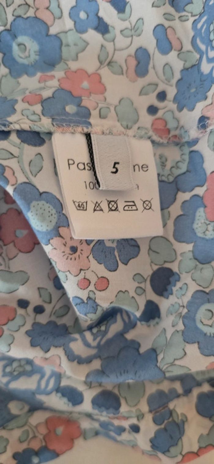 Robe en liberty, créatrice "Passeplume", 5 ans. Neuve - photo numéro 6