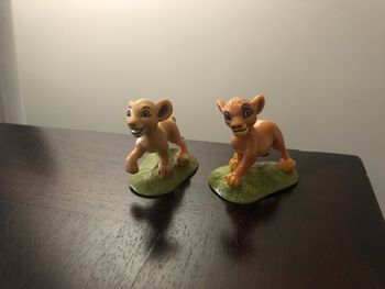 Figurine nala et simba le roi lion