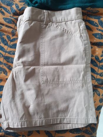 Short beige / écru