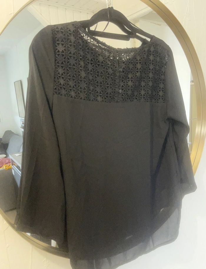 Haut 👚 - photo numéro 5