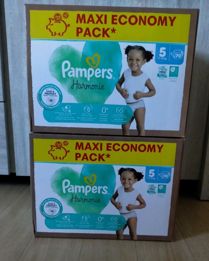 Lot couches pampers harmonie taille 5