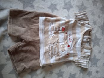 Ensemble en matière pyjama
