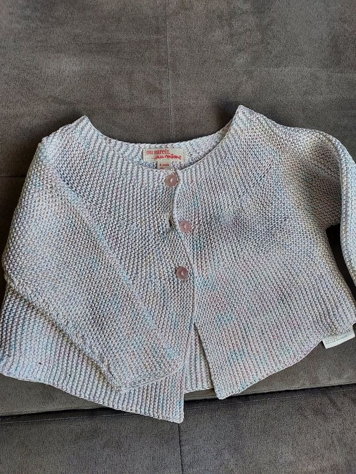 Gilets 6 mois - photo numéro 2