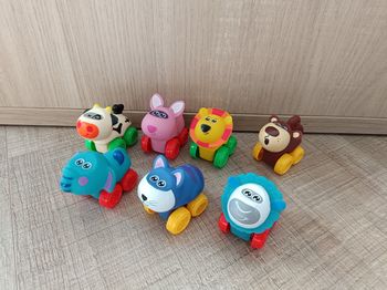 Lot 7 petites voitures animaux 