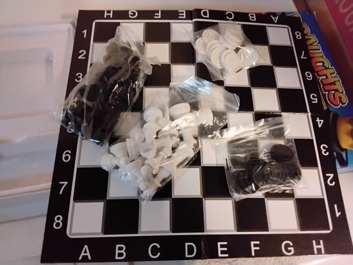 Jeu de dames et echec - photo numéro 2