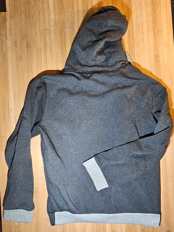 Pull chaud - photo numéro 3