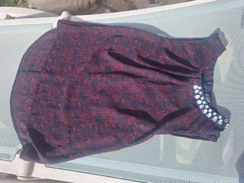 Haut bordeaux et bleu foncé