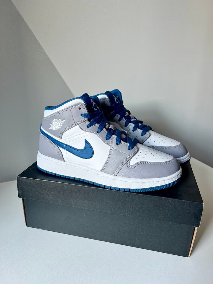 Nike air Jordan 1 Mid true blue gris bleu blanc 38