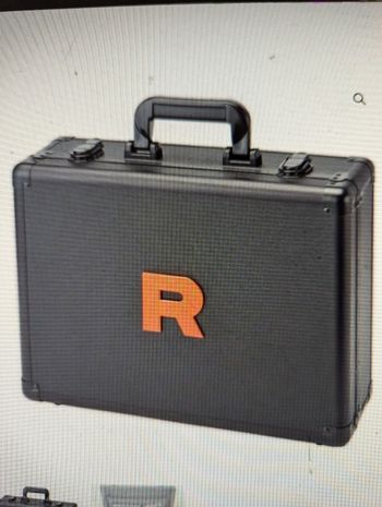Valisette team rocket R scellé